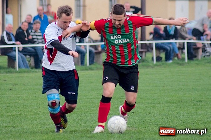Zdjęcie w galerii na portalu naszraciborz.pl: Gran Derbi w Pietrowicach na remis wiadomości z regionu