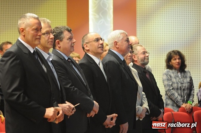 Zdjęcie w galerii na portalu naszraciborz.pl: Kościół Zielonoświątkowy świętuje dziś otwarcie sali nabożeństw wiadomości z regionu