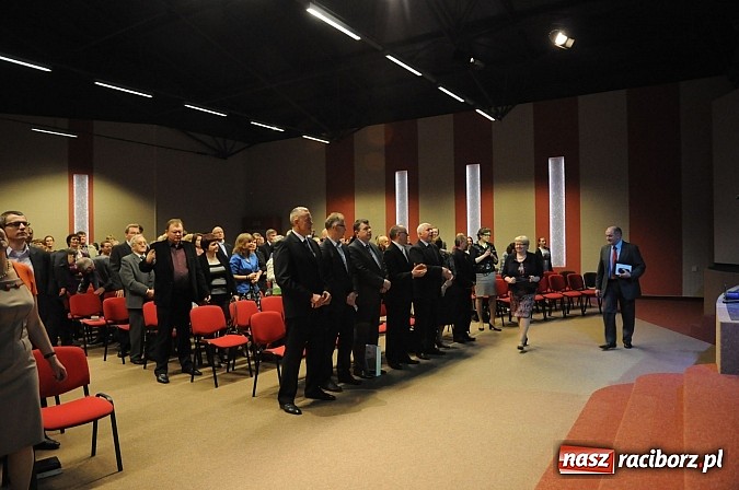 Zdjęcie w galerii na portalu naszraciborz.pl: Kościół Zielonoświątkowy świętuje dziś otwarcie sali nabożeństw wiadomości z regionu