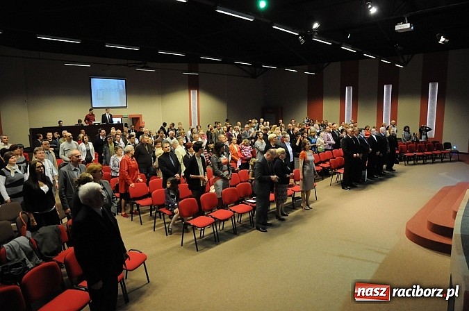 Zdjęcie w galerii na portalu naszraciborz.pl: Kościół Zielonoświątkowy świętuje dziś otwarcie sali nabożeństw wiadomości z regionu