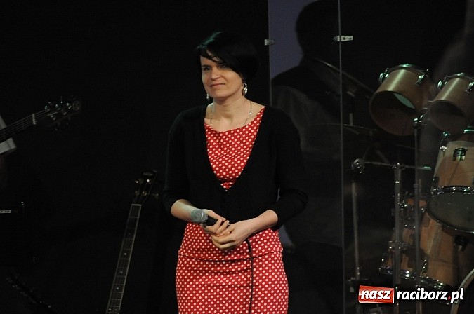 Zdjęcie w galerii na portalu naszraciborz.pl: Kościół Zielonoświątkowy świętuje dziś otwarcie sali nabożeństw wiadomości z regionu