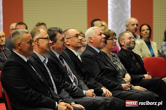 Zdjęcie w galerii na portalu naszraciborz.pl: Kościół Zielonoświątkowy świętuje dziś otwarcie sali nabożeństw wiadomości z regionu