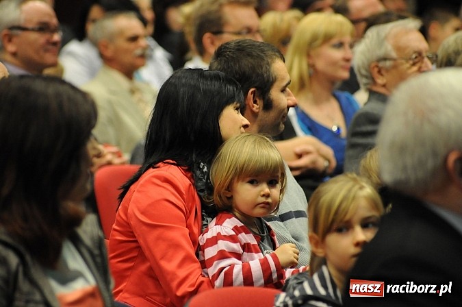 Zdjęcie w galerii na portalu naszraciborz.pl: Kościół Zielonoświątkowy świętuje dziś otwarcie sali nabożeństw wiadomości z regionu