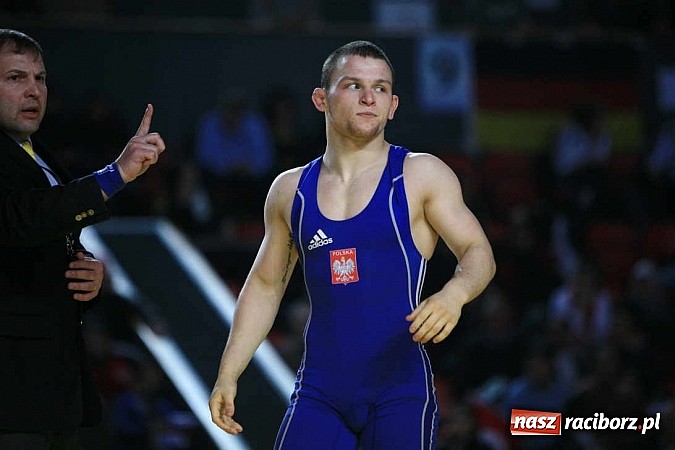 Zdjęcie w galerii na portalu naszraciborz.pl: Mistrzostwa Polski w zapasach: złoto Kamila Błońskiego, srebro Dawida Ersetica wiadomości z regionu
