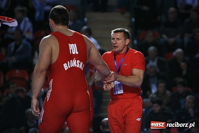 Zdjęcie w galerii na portalu naszraciborz.pl: Mistrzostwa Polski w zapasach: złoto Kamila Błońskiego, srebro Dawida Ersetica wiadomości z regionu