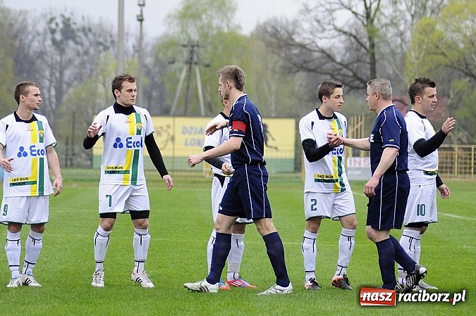 Zdjęcie w galerii na portalu naszraciborz.pl: Zwycięstwo Buku w derbach gminy wiadomości z regionu