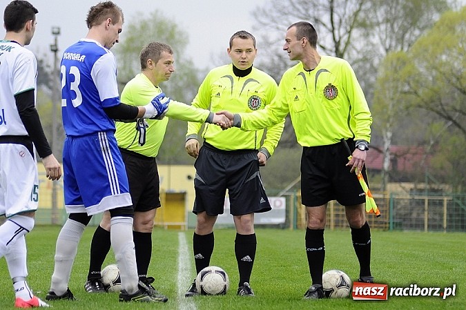 Zdjęcie w galerii na portalu naszraciborz.pl: Zwycięstwo Buku w derbach gminy wiadomości z regionu