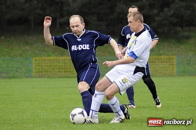 Zdjęcie w galerii na portalu naszraciborz.pl: Zwycięstwo Buku w derbach gminy wiadomości z regionu