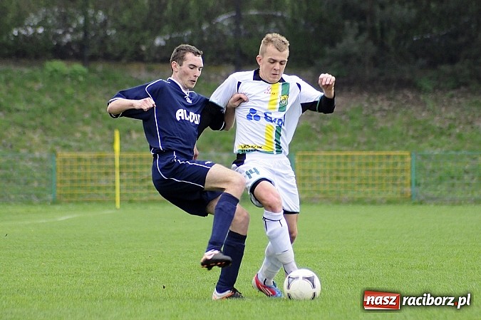 Zdjęcie w galerii na portalu naszraciborz.pl: Zwycięstwo Buku w derbach gminy wiadomości z regionu