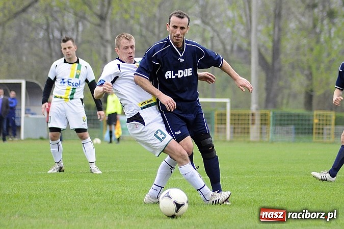 Zdjęcie w galerii na portalu naszraciborz.pl: Zwycięstwo Buku w derbach gminy wiadomości z regionu