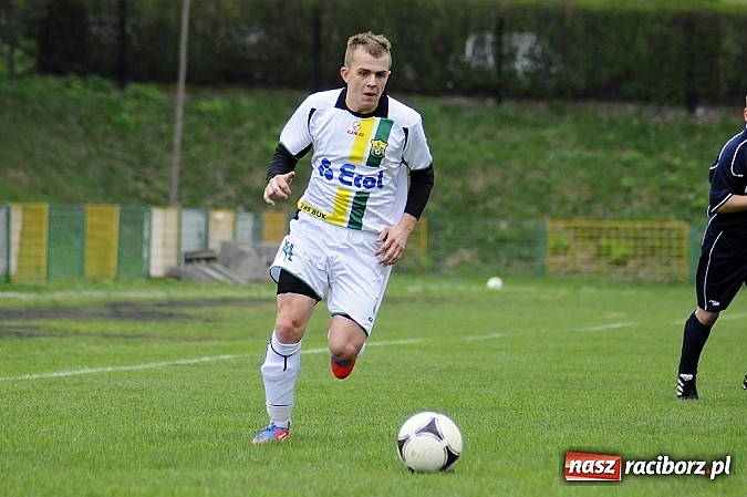 Zdjęcie w galerii na portalu naszraciborz.pl: Zwycięstwo Buku w derbach gminy wiadomości z regionu