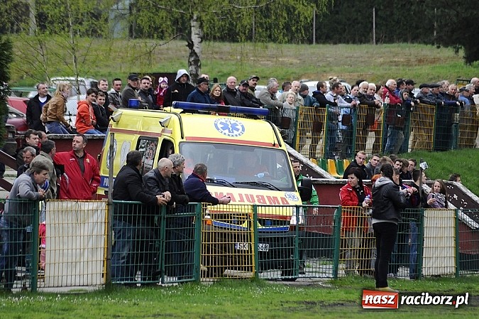 Zdjęcie w galerii na portalu naszraciborz.pl: Zwycięstwo Buku w derbach gminy wiadomości z regionu