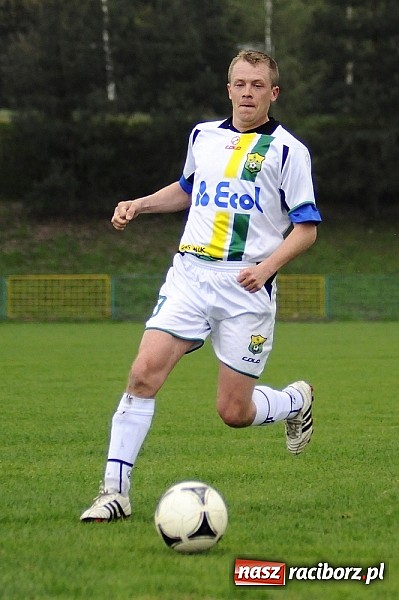 Zdjęcie w galerii na portalu naszraciborz.pl: Zwycięstwo Buku w derbach gminy wiadomości z regionu