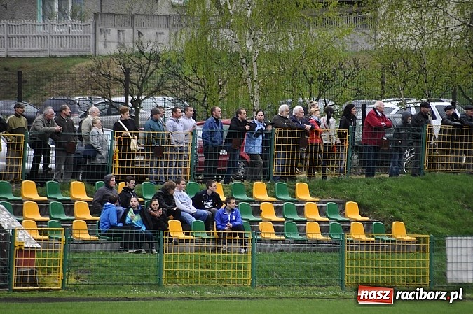 Zdjęcie w galerii na portalu naszraciborz.pl: Zwycięstwo Buku w derbach gminy wiadomości z regionu