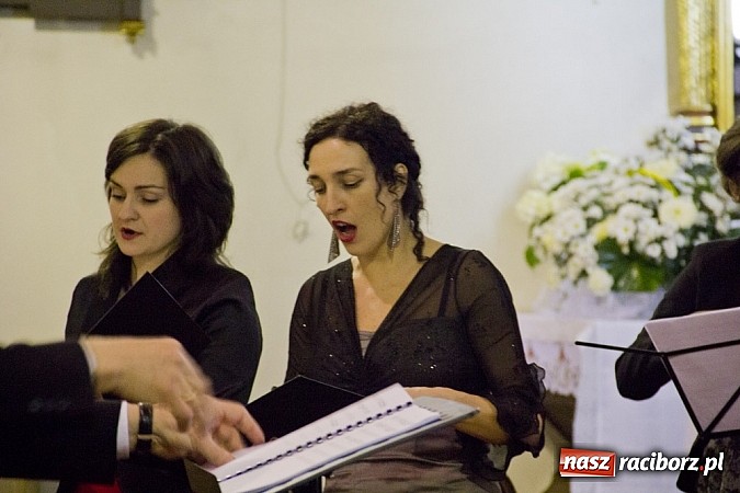 Zdjęcie w galerii na portalu naszraciborz.pl: Muzyczna uczta w kościele farnym wiadomości z regionu