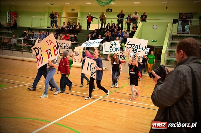 Zdjęcie w galerii na portalu naszraciborz.pl: Dywyta po raz kolejny obroniła tytuł mistrza wiadomości z regionu
