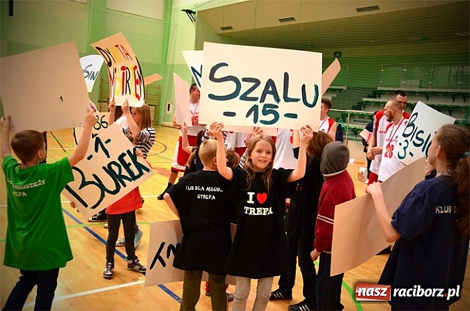 Zdjęcie w galerii na portalu naszraciborz.pl: Dywyta po raz kolejny obroniła tytuł mistrza wiadomości z regionu