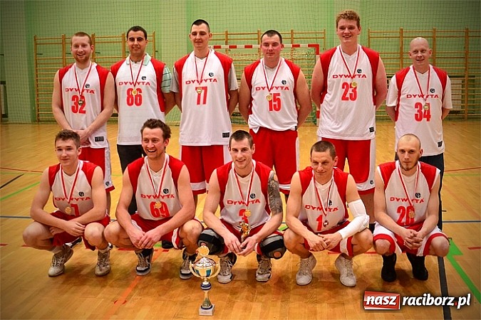 Zdjęcie w galerii na portalu naszraciborz.pl: Dywyta po raz kolejny obroniła tytuł mistrza wiadomości z regionu