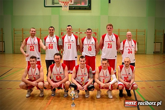 Zdjęcie w galerii na portalu naszraciborz.pl: Dywyta po raz kolejny obroniła tytuł mistrza wiadomości z regionu