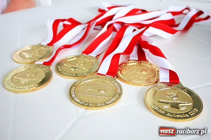 Zdjęcie w galerii na portalu naszraciborz.pl: Złoty Piechula wrócił z kolejnych mistrzostw wiadomości z regionu