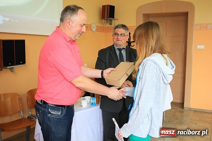 Zdjęcie w galerii na portalu naszraciborz.pl: Nagrodzono młode dziennikarskie talenty wiadomości z regionu