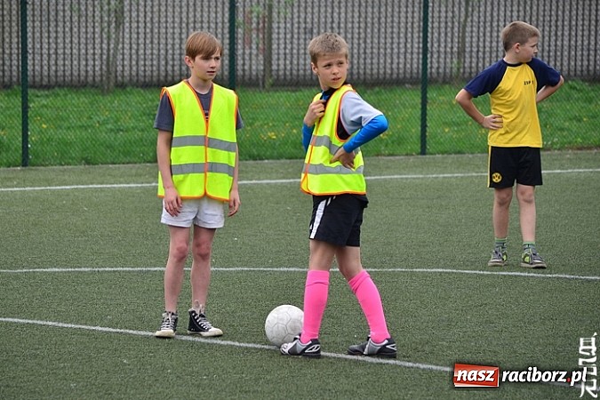 Zdjęcie w galerii na portalu naszraciborz.pl: Zwycięstwo piłkarzy z Czwórki wiadomości z regionu