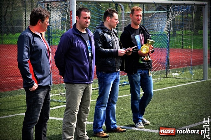 Zdjęcie w galerii na portalu naszraciborz.pl: Zwycięstwo piłkarzy z Czwórki wiadomości z regionu