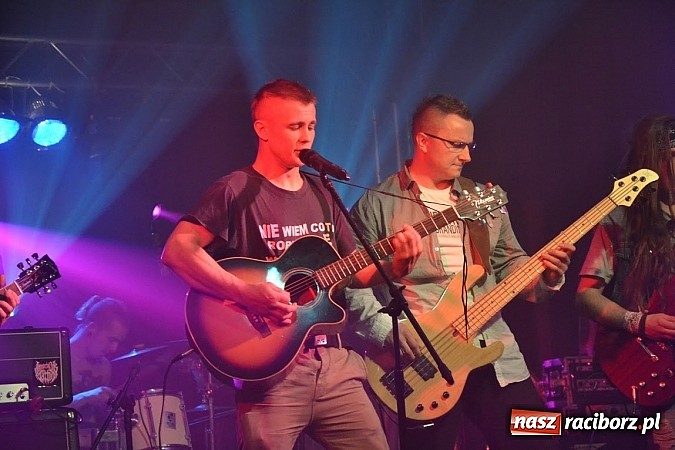 Zdjęcie w galerii na portalu naszraciborz.pl: Koncert Tina Turner Band w Krzanowicach  wiadomości z regionu