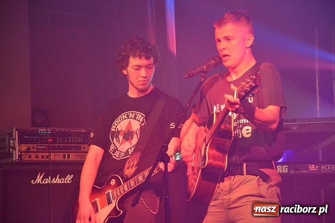 Zdjęcie w galerii na portalu naszraciborz.pl: Koncert Tina Turner Band w Krzanowicach  wiadomości z regionu