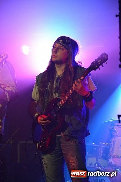 Zdjęcie w galerii na portalu naszraciborz.pl: Koncert Tina Turner Band w Krzanowicach  wiadomości z regionu