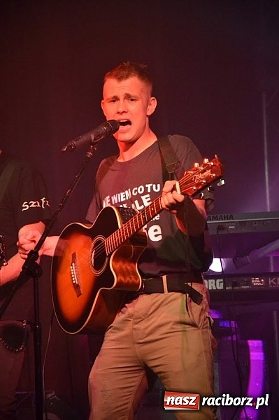 Zdjęcie w galerii na portalu naszraciborz.pl: Koncert Tina Turner Band w Krzanowicach  wiadomości z regionu