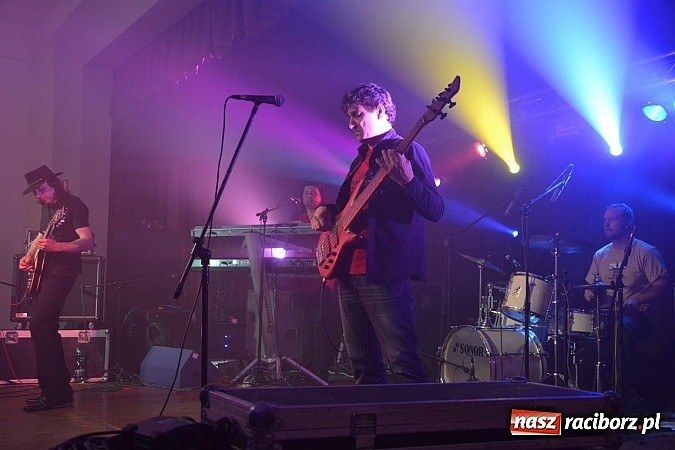 Zdjęcie w galerii na portalu naszraciborz.pl: Koncert Tina Turner Band w Krzanowicach  wiadomości z regionu