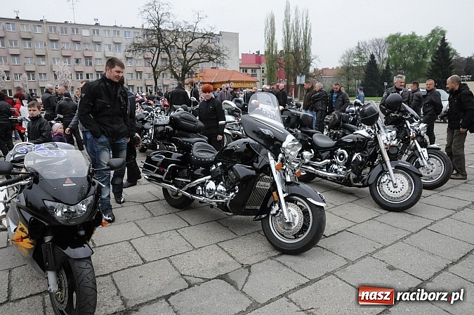 Zdjęcie w galerii na portalu naszraciborz.pl: Sezon 2013 otwarty, czyli doroczna raciborska parada motocyklistów wiadomości z regionu