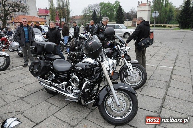 Zdjęcie w galerii na portalu naszraciborz.pl: Sezon 2013 otwarty, czyli doroczna raciborska parada motocyklistów wiadomości z regionu