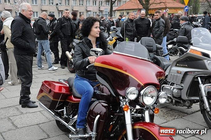 Zdjęcie w galerii na portalu naszraciborz.pl: Sezon 2013 otwarty, czyli doroczna raciborska parada motocyklistów wiadomości z regionu