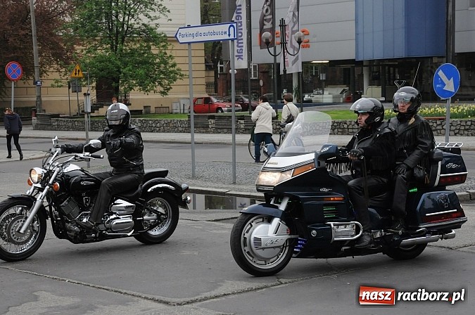 Zdjęcie w galerii na portalu naszraciborz.pl: Sezon 2013 otwarty, czyli doroczna raciborska parada motocyklistów wiadomości z regionu