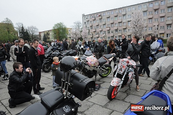 Zdjęcie w galerii na portalu naszraciborz.pl: Sezon 2013 otwarty, czyli doroczna raciborska parada motocyklistów wiadomości z regionu