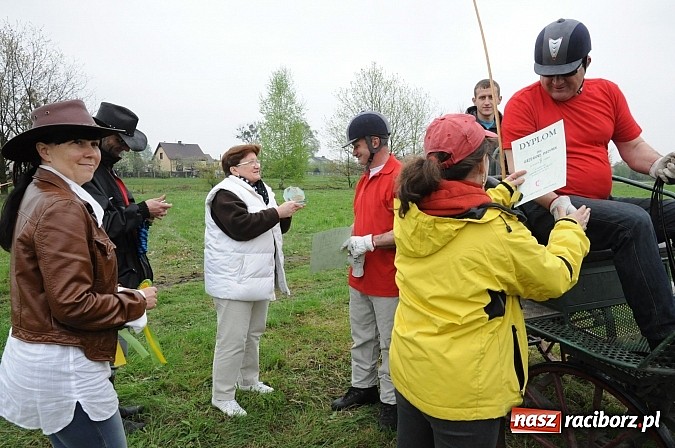 Zdjęcie w galerii na portalu naszraciborz.pl: W Nędzy odbyły się I Amatorskie Zawody Zaprzęgowe wiadomości z regionu