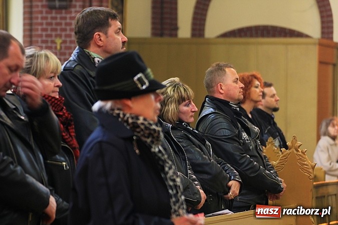 Zdjęcie w galerii na portalu naszraciborz.pl: Św. Mikołaj na otwarciu sezonu motocyklowego wiadomości z regionu