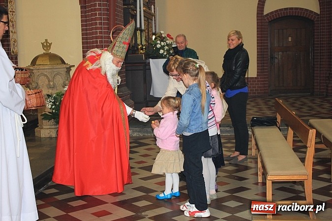 Zdjęcie w galerii na portalu naszraciborz.pl: Św. Mikołaj na otwarciu sezonu motocyklowego wiadomości z regionu