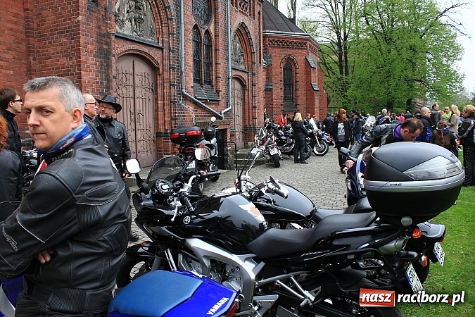 Zdjęcie w galerii na portalu naszraciborz.pl: Św. Mikołaj na otwarciu sezonu motocyklowego wiadomości z regionu
