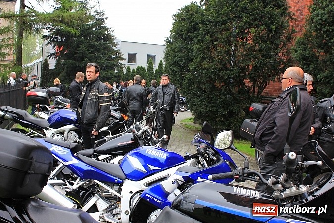 Zdjęcie w galerii na portalu naszraciborz.pl: Św. Mikołaj na otwarciu sezonu motocyklowego wiadomości z regionu