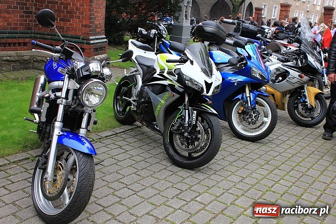 Zdjęcie w galerii na portalu naszraciborz.pl: Św. Mikołaj na otwarciu sezonu motocyklowego wiadomości z regionu