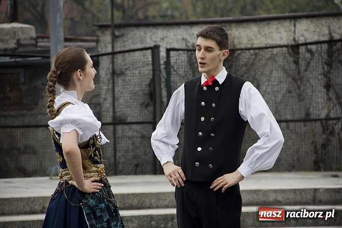 Zdjęcie w galerii na portalu naszraciborz.pl: RCK rozpoczął raciborską majówkę wiadomości z regionu