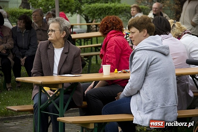 Zdjęcie w galerii na portalu naszraciborz.pl: RCK rozpoczął raciborską majówkę wiadomości z regionu