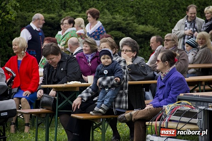 Zdjęcie w galerii na portalu naszraciborz.pl: RCK rozpoczął raciborską majówkę wiadomości z regionu