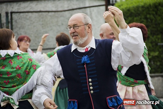 Zdjęcie w galerii na portalu naszraciborz.pl: RCK rozpoczął raciborską majówkę wiadomości z regionu