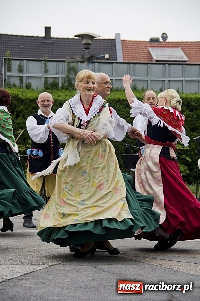 Zdjęcie w galerii na portalu naszraciborz.pl: RCK rozpoczął raciborską majówkę wiadomości z regionu