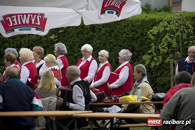 Zdjęcie w galerii na portalu naszraciborz.pl: RCK rozpoczął raciborską majówkę wiadomości z regionu