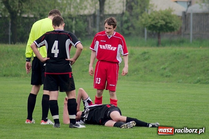 Zdjęcie w galerii na portalu naszraciborz.pl: Juniorzy Rafako rycerzami wiosny. Hat-trick Michała Konieczko wiadomości z regionu